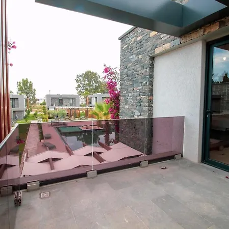 Gorgeous 4 Bedroom Triplex At Akyarlar Villa Bodrum