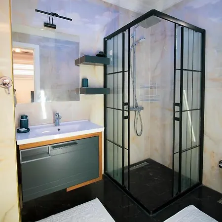 Gorgeous 4 Bedroom Triplex At Akyarlar Villa *