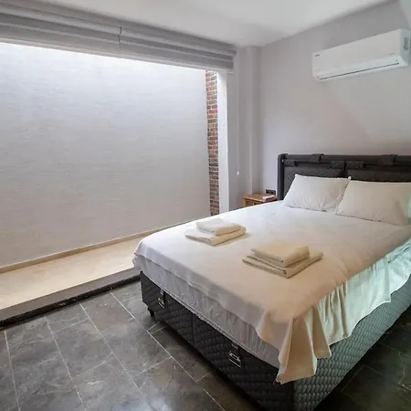 Gorgeous 4 Bedroom Triplex At Akyarlar Villa Bodrum