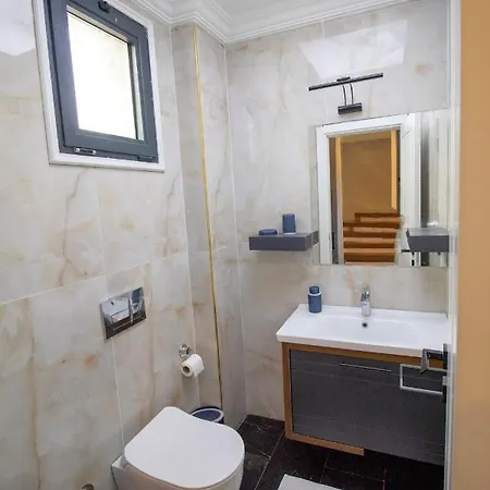 Gorgeous 4 Bedroom Triplex At Akyarlar Villa *
